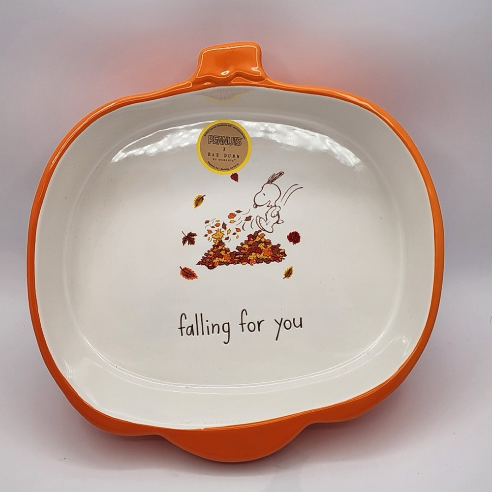 Rae Dunn Peanuts pumpkin shaped Falling for You baking dish -NEW! BELOW RETAIL!